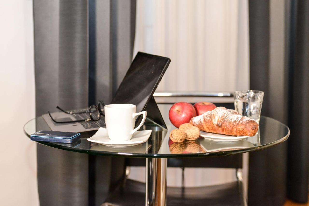 Navona Vita Suites Рим Экстерьер фото